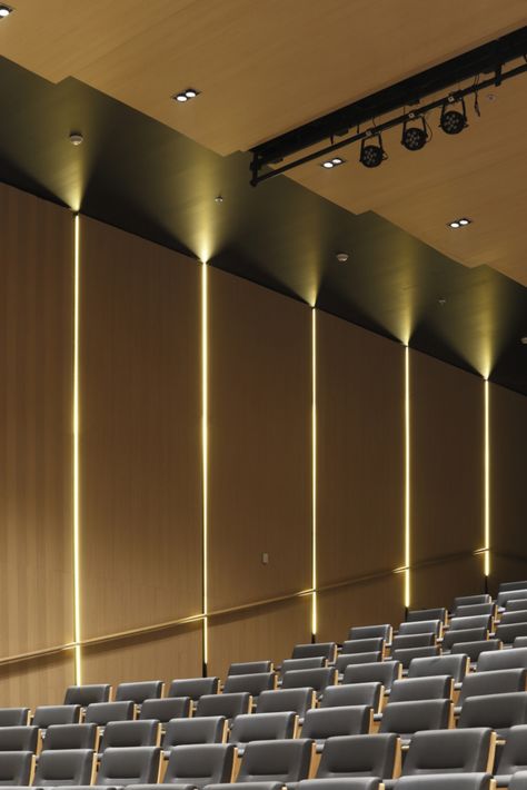 Auditorium Design Interiors, Multipurpose Hall Design, Cinema Room Design, Auditorium Architecture, Conference Room Design, Auditorium Design, Theater Architecture, Church Interior Design, Theatre Interior