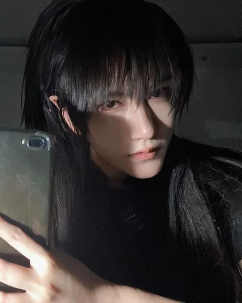 Goth Hair Male, Male Bangs, Goth Hair, Hair Styles Men, Retro Photography, Boys Long Hairstyles, Diy Skirt, Chinese Hairstyle, Long Black Hair