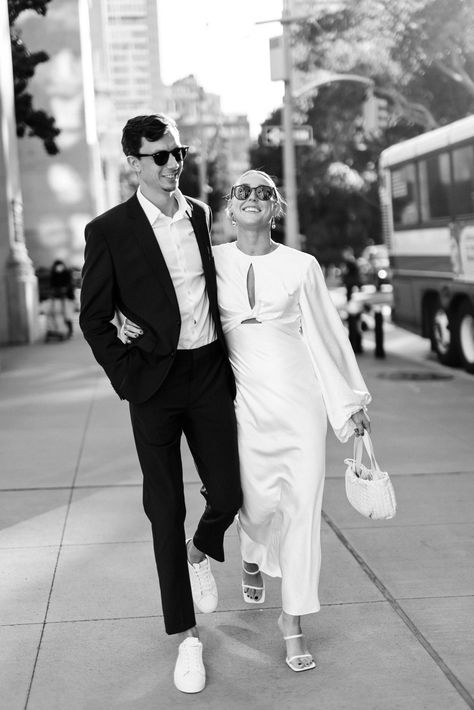 Elegant Engagement Outfits, Engagement Party Couple Outfits, Black And White Couples Outfits, Engagement Wardrobe Ideas, Black And White Couple Outfits, Engagement Shoot In The City, City Chic Engagement Shoot, Elegant Engagement Shoot, Nyc Couple Pictures