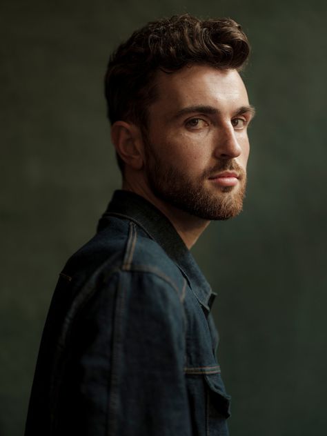 Duncan Laurence, Male Models Poses, Tv Tropes, A Night To Remember, Eurovision Song Contest, Performance Artist, Latest Music, Music Tv, Model Poses