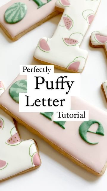 Puffy Royal Icing Letters, Letters On Cookies, Puffy Royal Icing, Icing Consistency, Icing Tutorials, How To Make Bubbles, Cookie Hacks, Frosting Tips, Royal Icing Recipe