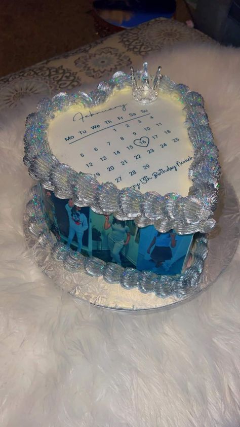 Picture Cake Ideas Birthdays, Kpop 18th Birthday Cake, Cute Sweet 16 Birthday Cakes, Virgoat Birthday Cake, Female Cakes Birthday, March Birthday Cake Ideas, 19 Year Old Cake Ideas, Scorpio Birthday Cake Ideas, Sweet 15 Cakes Ideas