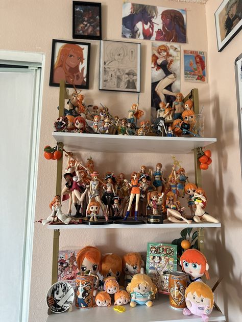 Nendoroid Display, Manga Shelf, One Piece Figure, Acrylic Shelf, Wall Mounted Shelves, Displaying Collections, Dream House, Figurines, One Piece