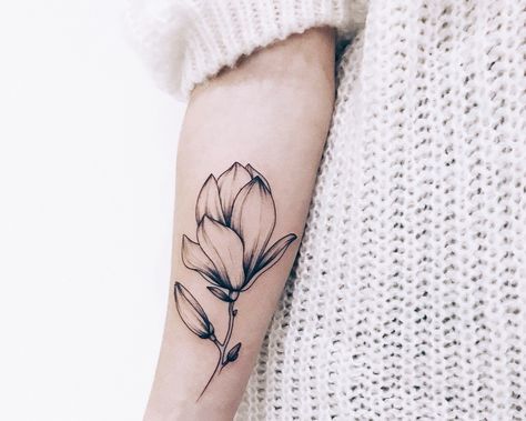 Magnolia Magnolia Bud Tattoo, Saucer Magnolia Tattoo, Small Magnolia Tattoo, Magnolia Tattoo Simple, Magnolia Tattoo Design, Magnolia Flower Tattoo, Magnolia Tattoo, Best Tattoo Ever, Trendy Tattoo