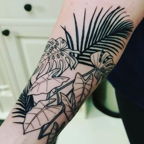 Jungle Floral Tattoo, Tropical Knee Tattoo, Plant Forearm Tattoos For Women, Palm Leaves Tattoo Design, Elephant Ears Plants Tattoo, Leaf Half Sleeve Tattoo, Plant Tattoos On Leg, Tropical Leaf Tattoo Sleeve, Alocasia Leaf Tattoo