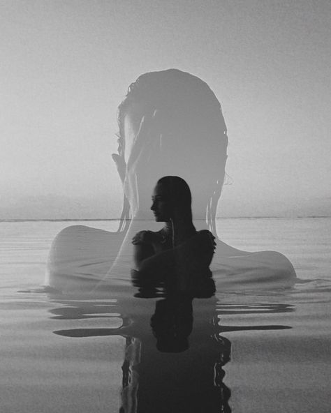 Beach portrait photo inspo double exposure Double Exposure Photography Ideas, Double Exposure Film, Surf Wedding, Double Exposure Photo, Double Exposure Portrait, Water Photoshoot, Film Ideas, Sunset Surf, Double Exposure Photography