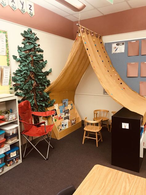 Canopy Reading Corner Classroom, Reading Den Classroom, Reading Tent Classroom, Classroom Tent Reading Corners, Cozy Corner Kindergarten, Montessori Library Area, Camp Out With A Good Book Reading Corner, Preschool Classroom Cozy Corner Ideas, Classroom Tent Ideas