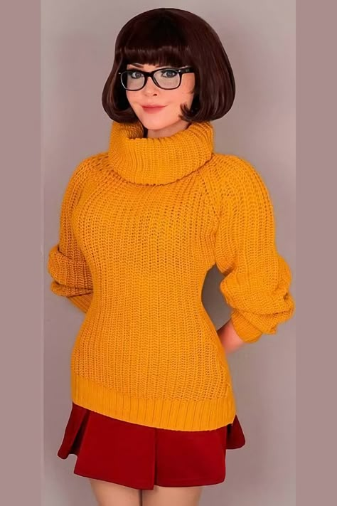 Velma From Scooby Doo Velma Daphne, Velma Cosplay, Velma Scooby Doo, Plus Size Cargo, Daphne And Velma, Cartoon Cosplay, Velma Dinkley, Plus Size Cargo Pants, Military Figures