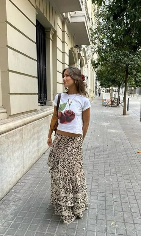 Valery Cruz's Amazon Page Italy Street Style, Nashville Outfits Summer, Nashville Outfits, Europe Outfits, Thrift Inspo, Spring Fits, Euro Summer, Mode Inspo, 2025 Fashion