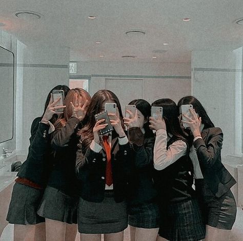 6 Friends Group Dp, 6 Girls Group Dp, School Group Dp, 6girls Friends, Besties Group Dp, 6 Korean Best Friends, 4 Bestie, Squad Aesthetic, Group Dp