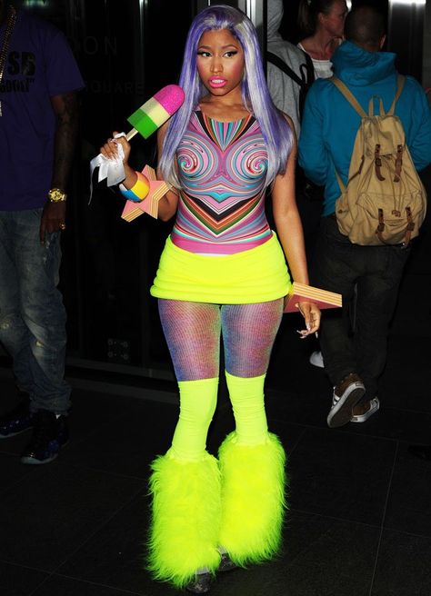 Nicki Minaj Costume, Nicki Minaj Red, Aaliyah Core, Pink Friday Roman Reloaded, Nicki Minaj Concert, Daring Outfits, Nicki Minaj Fashion, Nicki Minaj Outfits, Nicki Minaj Barbie