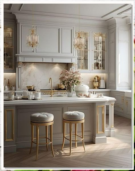 Elegant Kitchens Modern, Bohemian French Decor, New Classic Kitchen Design Luxury, Small Elegant Kitchen Design, Small Elegant House, Big Kitchen Ideas Luxury, Small Elegant Kitchen, Classic Kitchen Design Luxury, Neoclassical Kitchen Design