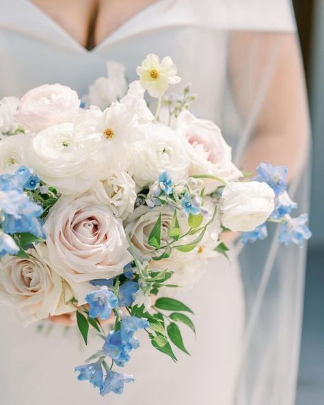 Teardrop Bouquet, Blue Wedding Bouquet, Blush Bouquet, Florals Wedding, Blue Bouquet, Blush Flowers, White Wedding Flowers, Peonies Bouquet, Flower Ideas