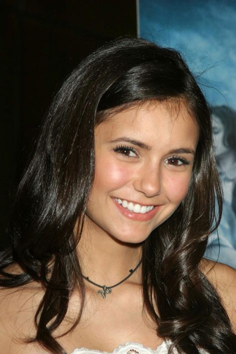 Nina Dobrev Vampire Diaries, Nikolina Konstantinova Dobreva, Tvdu Cast, Katerina Petrova, Julia Garner, Short Dark Hair, Classic Sculpture, Ladybug Movie, Amanda Bynes