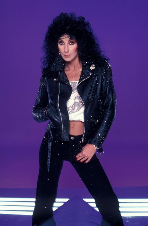 !980's I Paralyze photo shoot 80s Cher, Cher Icon, Cher Dresses, Cher 80s, Cher Outfit, 70s Cher, Greg Allman, Cher 70s, Cher Fashion