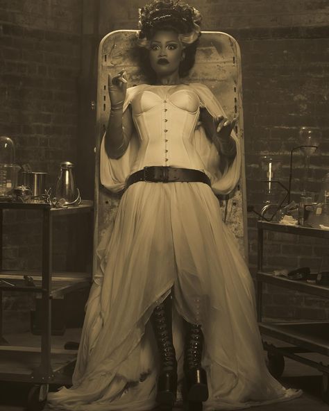 Frankencunt. | Instagram Miss Frankenstein Costume, Bride Of Frankenstein Photoshoot, Frankenstein Photoshoot, Woman Frankenstein, Frankenstein And Wife Costume, Frankenstein Costume For Women, Frankenstein Moodboard, Bride Of Frankenstein Halloween Costume, Black Frankenstein