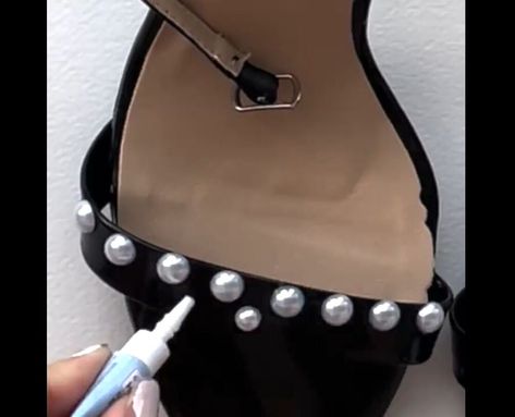 High Heel Makeover Diy, Diy High Heels Makeover, Diy Pearl Shoes Heels, Diy Heels Makeover Ankle Straps, How To Make Heels, Diy Pearl Heels, Diy Heels Makeover Ideas, Diy Embellished Shoes, Heels Makeover