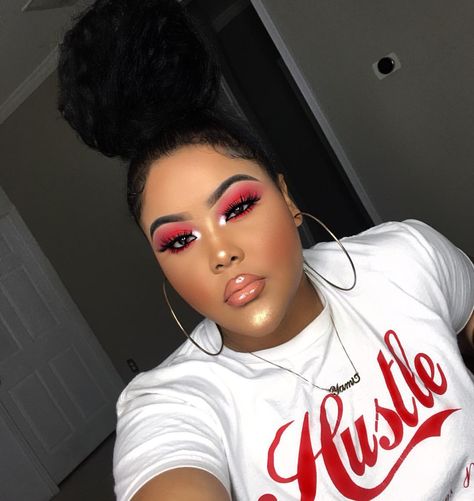 Yami Angelina, Light Skin Makeup, Yami Yami, Brown Girls Makeup, Cut Crease Makeup, Chic Makeup, Magical Makeup, Makeup Quotes, Face Beat