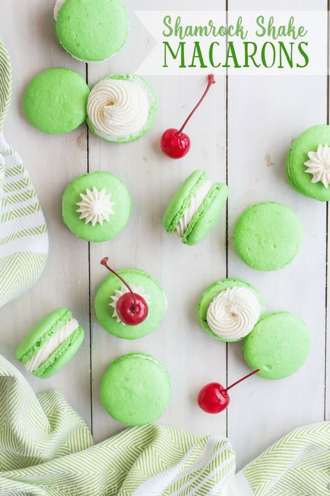 Shamrock Shake, Macaron Flavors, Holiday Desserts Table, Irish Stew, St Patricks Day Food, Macaroon Recipes, Beer Cheese, Saint Patties, Baileys Irish Cream