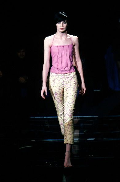 firstVIEW House Of Versace, Versace Runway, Versace Spring, Runway Collection, Gianni Versace, Rihanna, Fashion Blog, Two Piece Pant Set, Versace