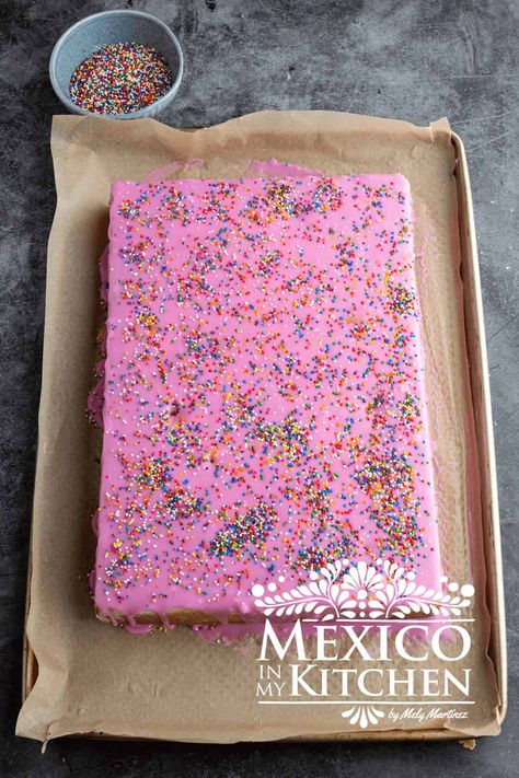 The recipe is easy and quick to prepare, with only a few ingredients. Learn how to make this light and fluffy dessert perfect for any occasion. Gluten Free Pan Dulce, Mexican Biscochos Recipes, Easy Mexican Dessert Recipes, Mexican Pink Cake Recipe, Cortadillo Pan, Mexican Pink Cake, Mexican Banda, Easy Mexican Desserts, Pan Dulce Recipe