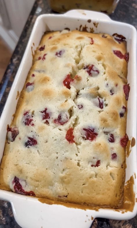 Cranberry Pecan Cheesecake Bread - Crazy Busy Mama Cheesecake Bread, Cranberry Nut Bread, Pecan Cheesecake, Holiday Bread, Cranberry Bread, Nut Bread, Cranberry Recipes, Holiday Meals, Sweet Breads