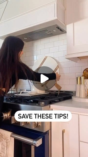 Kitchen Stove Decor, Clean Stove Burners, Stove Decor, Top Decor Ideas, Clean Stove Top, Clean Stove, Deep Cleaning House, House Wall Design, The Grease