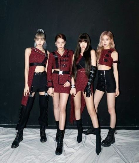 Concert Outfits Ideas, Blackpink Concert, Purple Wedding Dress, Concert Outfits, Jairzinho, Kpop Fashion Outfits, Kim Jisoo, Blackpink Photos, Black Pink Kpop