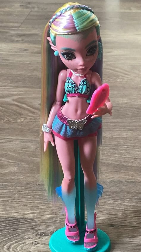 Monster High Dolls Lagoona, Lagoona Blue Restyle, Monster High Restyle G3, Monster High Doll Restyle, Monster High Dolls Aesthetic, Monster High G3 Lagoona, Lagoona Restyle, Monster High G3 Restyle, Monster High Dolls G3