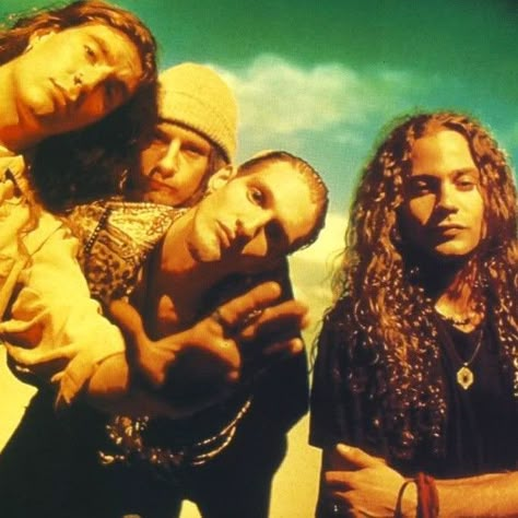 Dirt Photoshoot, 90s Pretty, Mike Starr, Temple Of The Dog, Jerry Cantrell, Layne Staley, Grunge Guys, Grunge Band, Burn Book