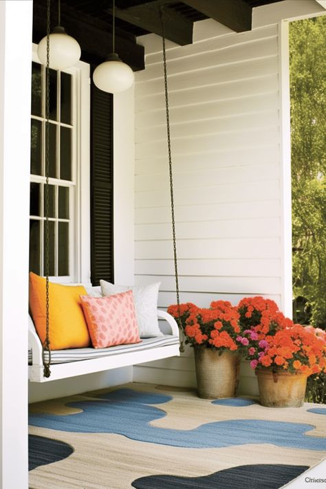 45 Front Porch Ideas That Will Bring You Together Porch Seating, Porch Nook, Front Porch Seating, Cozy Front Porch, Modern Farmhouse Porch, Front Porch Inspiration, Bungalow Exterior, Twinkly Lights, Small Front Porches