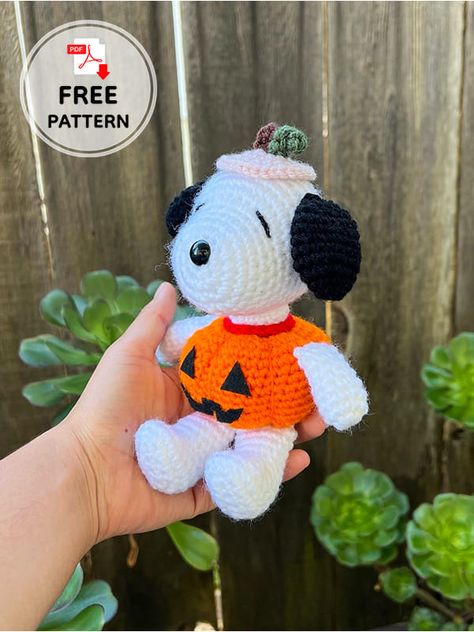 Free Pumpkin Snoopy Crochet Pattern Free Crochet Snoopy Patterns, Snoopy Amigurumi Free Pattern, Free Snoopy Crochet Pattern, Crochet Snoopy Pattern, Ghost Face Crochet Pattern, Snoopy Crochet Pattern Free, Snoopy Crochet Pattern, Pumpkin Snoopy, Dog Amigurumi Free Pattern