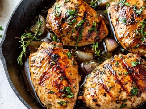 A Taste of Tradition: Delaware’s Flavor-Packed Balsamic Chicken Recipe for Every Occasion - NewsBreak Easy Balsamic Chicken, Balsamic Chicken Recipe, Bbq Chicken Wings Recipe, Balsamic Chicken Recipes, Greek Pasta Salad Recipe, Balsamic Marinade, Vinegar Chicken, Balsamic Glazed Chicken, Recipes With Chicken And Peppers