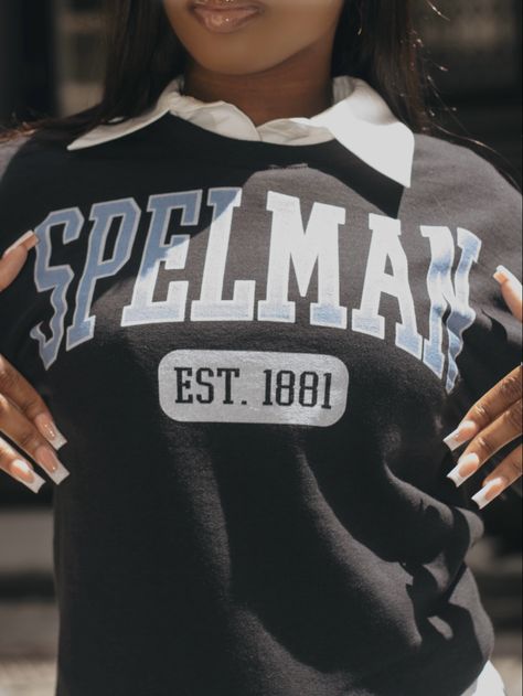 A girl wearing a navy blue spelman college crew neck Hbcu Colleges, Vision Board Success, Environmental Psychology, College Pictures, College Vision Board, Spelman College, College Acceptance, Senior Year Of High School, College Gear