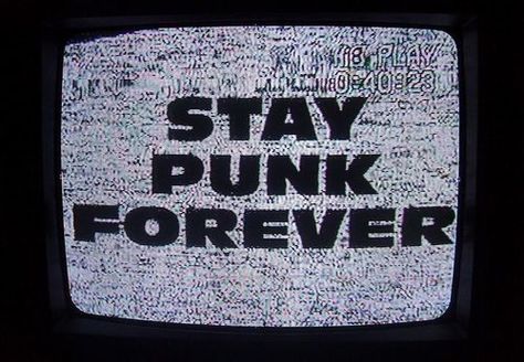 stay punk forever Punk Culture, Punks Not Dead, Oc Pokemon, Desain Buklet, Arte Punk, Punk Aesthetic, Riot Grrrl, I'm With The Band, Punk Goth