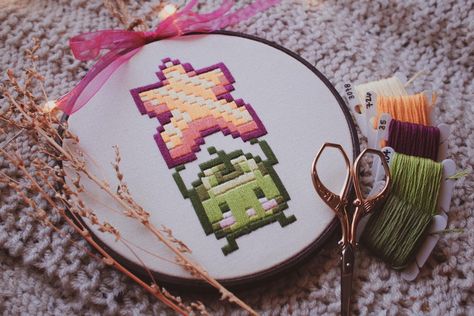 Video Game Embroidery, Geek Christmas, Stitch Guide, Color Guide, Bead Ideas, Hand Embroidery Pattern, Stardew Valley, Hand Embroidery Stitches, Satin Stitch