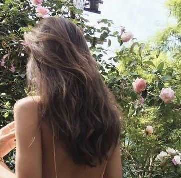 Brunette Aesthetic, Light Brunette, Long Brunette, Girl With Brown Hair, Dirty Blonde, Brunette Girl, Hair Inspo Color, Light Brown Hair, Brunette Hair