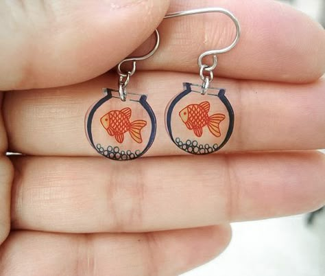 Goldfish Jewelry, Shrinky Dink Jewelry, Shrinky Dink Crafts, Shrinky Dink Earrings, Crazy Earrings, Shrink Plastic Jewelry, Goldfish Bowl, Fish Earrings, Fish Jewelry