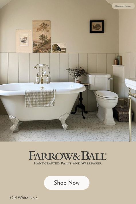 Bring your bathroom walls to life with our signature colours and durable finishes. All Farrow & Ball paints are water based, quick drying, and low in odour and VOCs. Discover our range of whites and find the perfect paint colour for your project. Country Cottage Paint Colors, 1930s Farmhouse, Tranquil Living Room, Country French Farmhouse, Home Decor Photos, Wimborne White, Bathroom 2024, Calm Colors, Bedroom Blanket