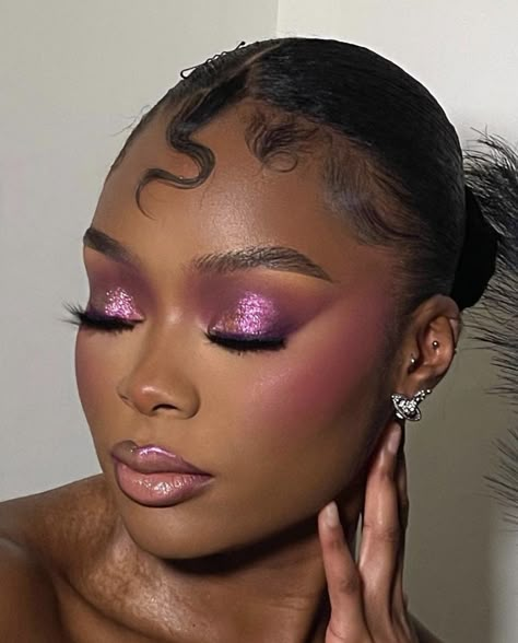 Fuchsia Makeup, Makeup Looks Black Women, Black Smokey Eye Makeup, Makeup Artist Branding, Makeup Ideas Eyeliner, Pink Eyeshadow Look, Girls Things, Makeup For Black Skin, Barbie Makeup