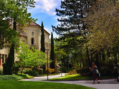 Southern Oregon University - I use to work in that building when I went there as a SOSC student in the 80's! Oregon University, Bristol Ri, Student Exchange, Ashland Oregon, Eastern Oregon, Exchange Student, Southern Oregon, University Of Oregon, Colleges And Universities