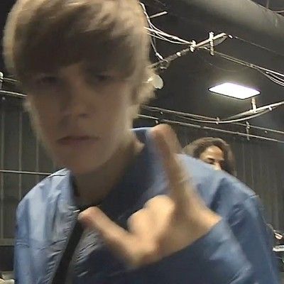 Justin Bieber Pfp Funny, Emo Justin Bieber, Old Justin Bieber Aesthetic, Justin Bieber Rares, Justin Bieber 2000s, Justin Beiber Old Pic, Justin Bieber Old Pics, Justin Bieber Reaction Pics, Justin Bieber Pfp