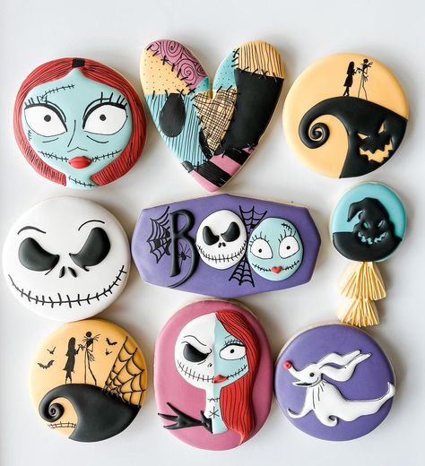 Only one more week until Halloween and I’m in full production mode! Here’s the whole Halloween collection 🎃 . . . . Reaper, witch and cat ��… | Instagram Bride Cookies, Pasteles Halloween, Halloween Cookies Decorated, Royal Iced Cookies, Disney Cookies, Halloween Sugar Cookies, Halloween Food Treats, Sally Nightmare Before Christmas, Halloween Sweets