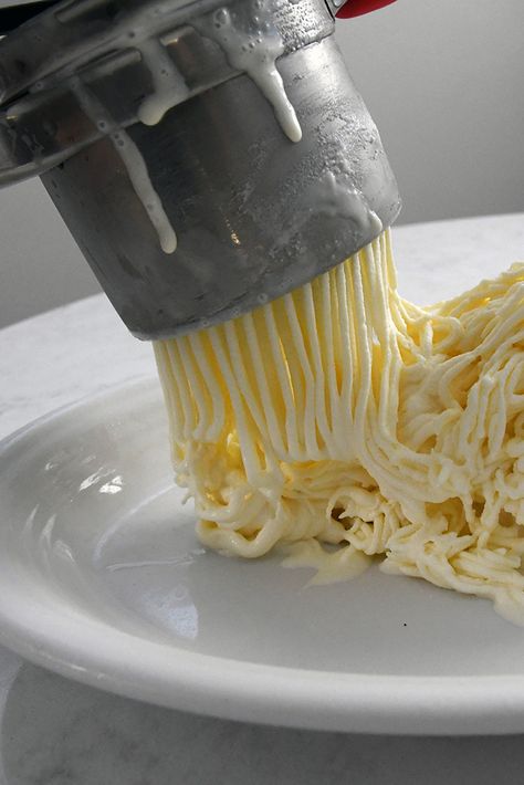 Spahetti Eis Recipe. Learn to make Germany's famous spaghetti ice cream using this cheap and easy to use tool. #spaghettieis Spaghetti Ice Cream Germany, Spaghetti Ice Cream, German Dishes, Icee Recipe, How To Make Spaghetti, Potato Ricer, Cream Sandwich, A Potato, Cream Desserts