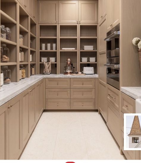 Pantry Layout, Dream Pantry, House Pantry, Pantry Inspiration, Pantry Room, Pantry Remodel, Butlers Pantry, Kitchen Pantry Design, Butler's Pantry