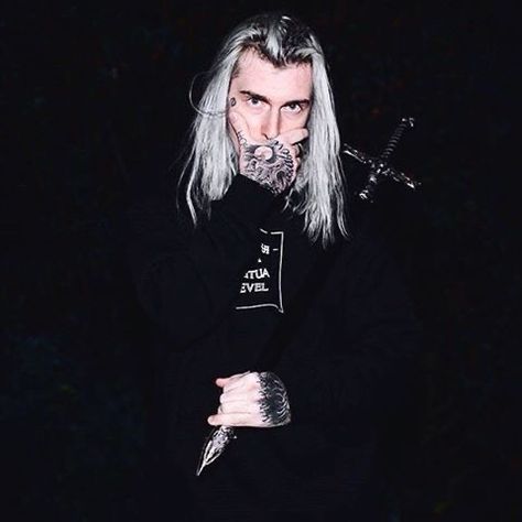 Xavier Wulf Tattoo, Long Hair Female, Tattoos Dainty, Long Eyebrows, Hairstyles Long Hair, Xavier Wulf, Saw V, Woman Hairstyles, Saving Private Ryan