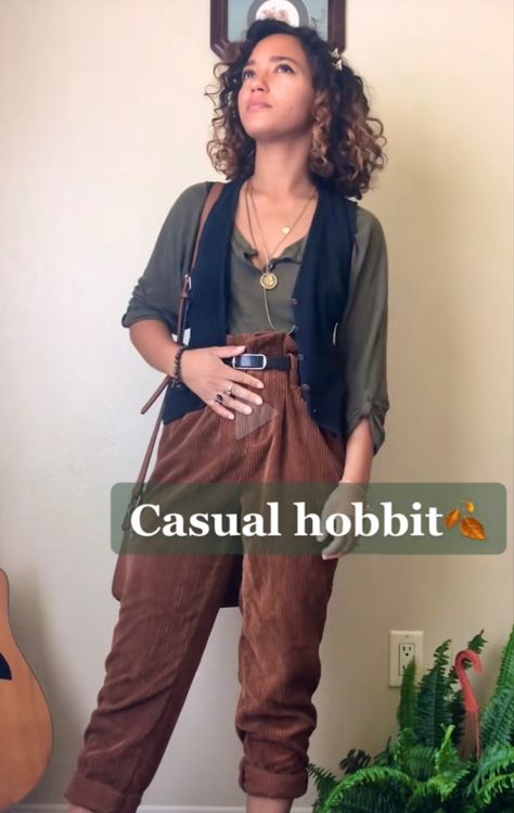 Hobbit Outfit, Hobbit Fashion, Genderfluid Outfits, Faire Outfit, Ren Faire Outfits, Inspired Outfits, The Hobbit, Outfit Inspirations, Style Inspiration