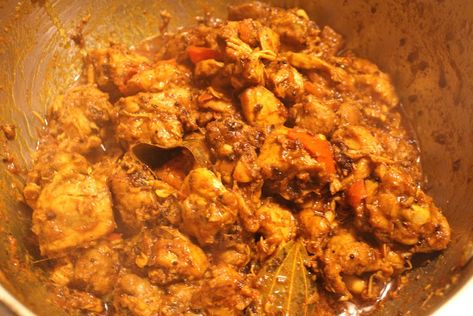 Nepali Tummy!!: Nepali Style Chicken Curry Version 1 (Gravy) Recipe !! Kadai Chicken, Nepalese Food, Fried Quail, Burmese Food, Nepali Food, Indian Chicken Recipes, Mutton Recipes, Gravy Recipe, Curry Chicken Recipes