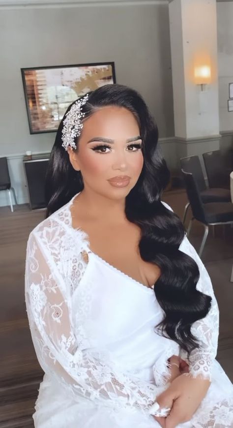 40 Wedding Hairstyles That Are Dreamy and Beautiful - The Catalog Ombre Wedding Hair, Bridal Veil Ideas, Wedding Hairstyles Black Women, Black Bridal Hairstyles, African American Wedding Hairstyles, Frontal Styles, Beach Bridal Hair, Black Brides Hairstyles, Destination Wedding Hair