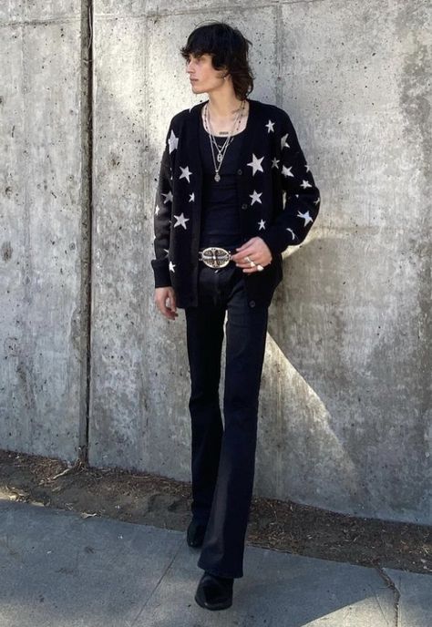 outfit inspo rocker Rockstar Mens Fashion, Rock Star Outfit For Men, 70s Mens Fashion Rock, Male Whimsigoth, Punk Rock Outfits Men, Glam Rock Outfit Men, Rockstar Style Men, 70s Rocker Fashion, Rock Outfit Men